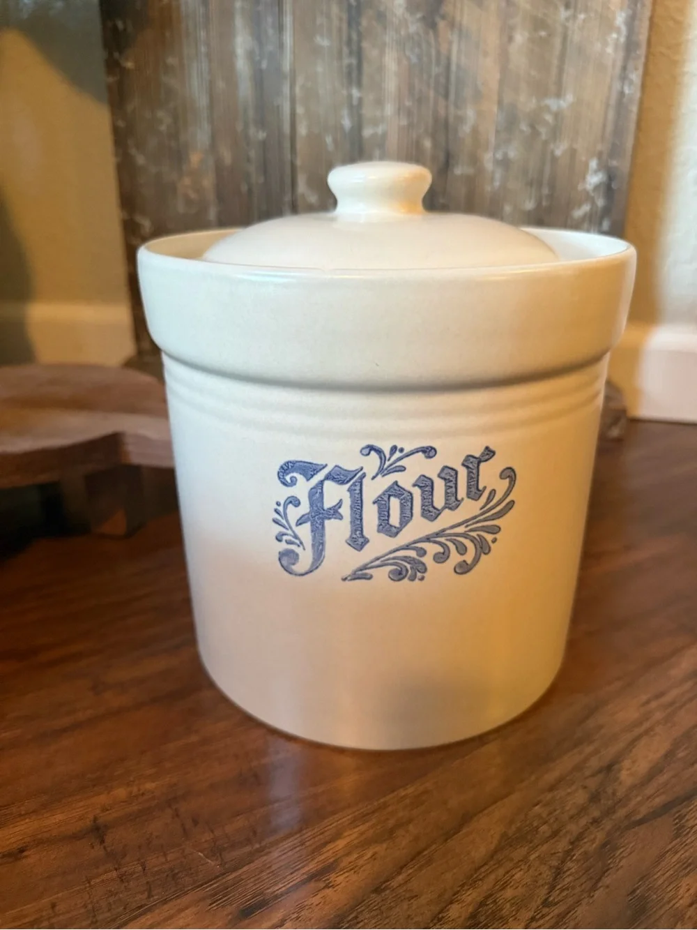 Vintage Pfaltzgraff Yorktowne Canister Set of 3 USA Flour Sugar Coffee Copyright